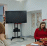10 декабря активисты "Молодой гвардии" Слюдянского района сделали Библиотеке семейного чтения подарок - новогоднюю ёлочку и украшения для неё. - Город Слюдянка